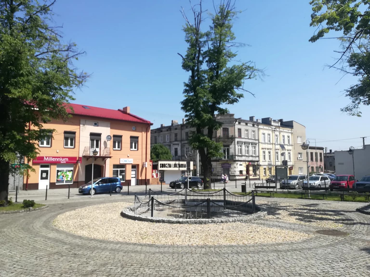 Rynek w Brzezinach